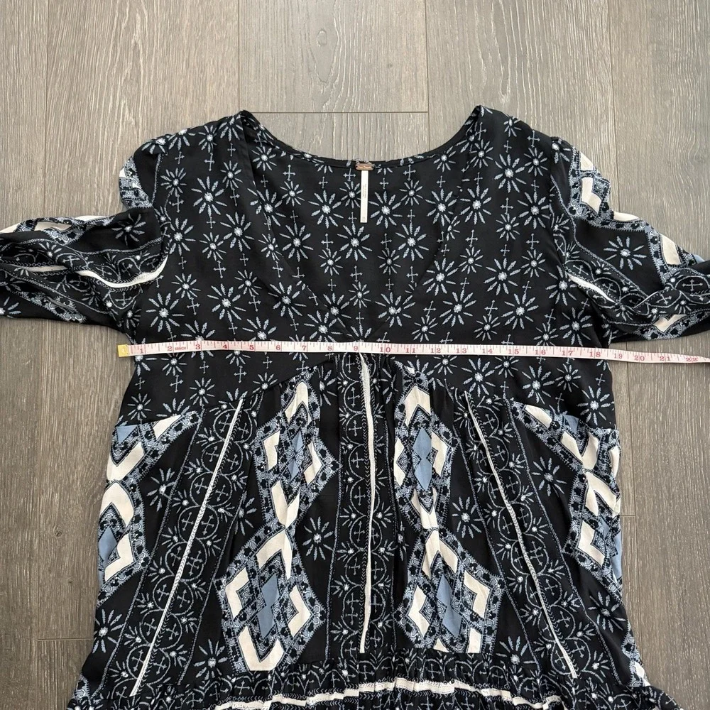 Free People XS Black Blue Whimsigoth Celestial V-Neck‎ Babydoll Tunic Top Boho